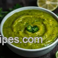 Easy & Zesty Tomatillo Salsa Verde: My Go-To Summer Dip Recipe